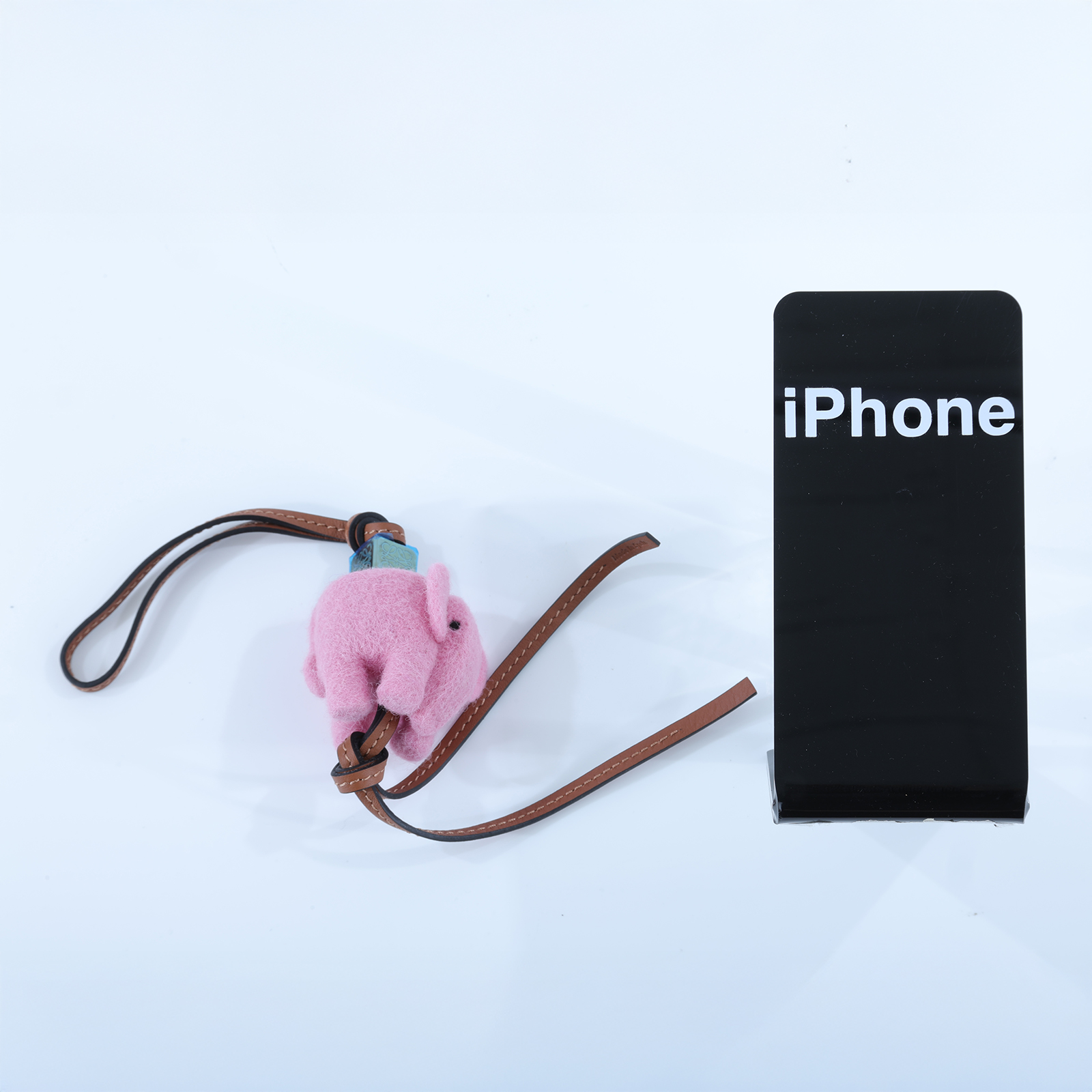 羅意威 LOEWE 大象造型吊飾 C880232X03 粉羊毛氈大象吊飾 防塵袋