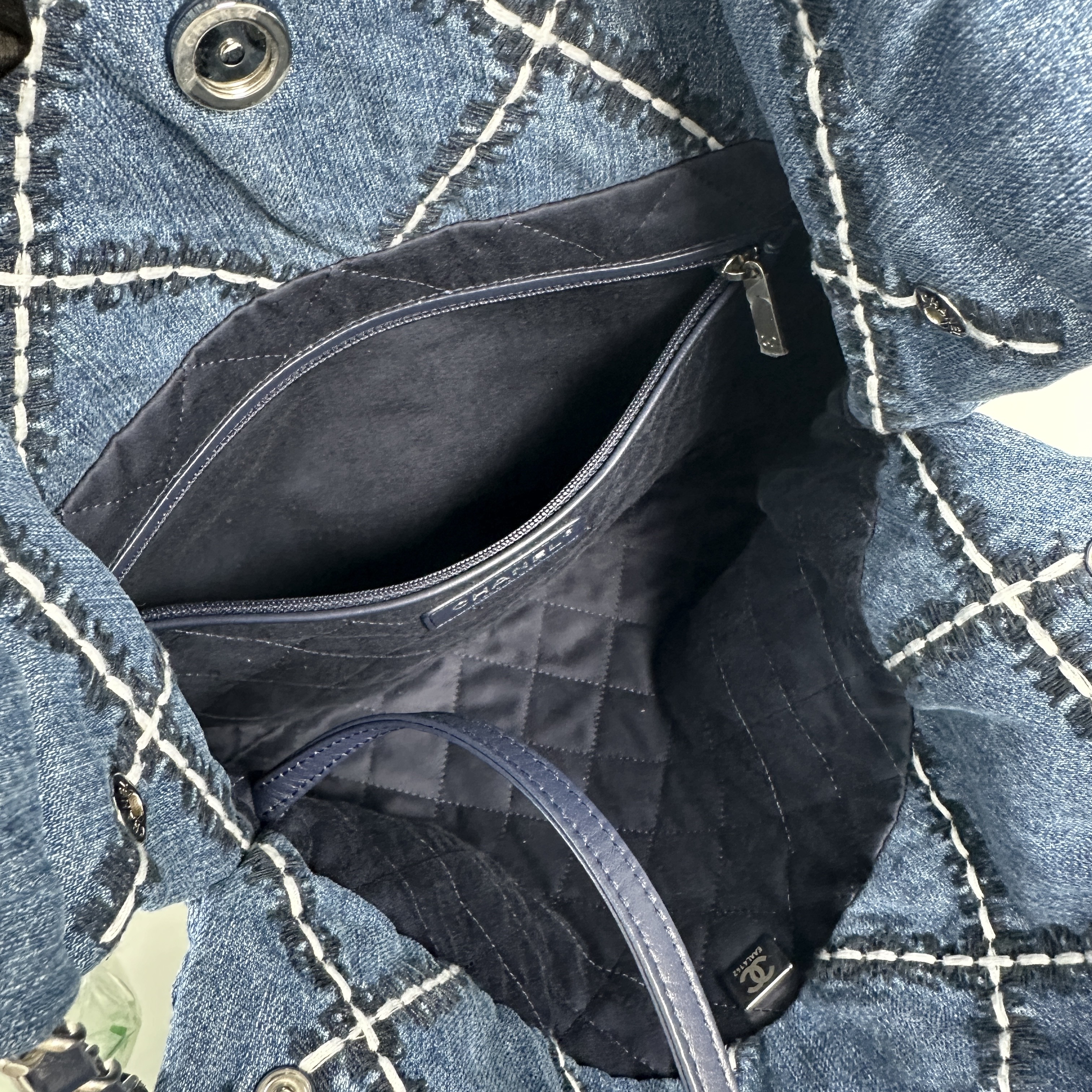 香奈兒 CHANEL 22 小型 束口包  晶片款 牛仔22 小號 原廠盒子/防塵袋