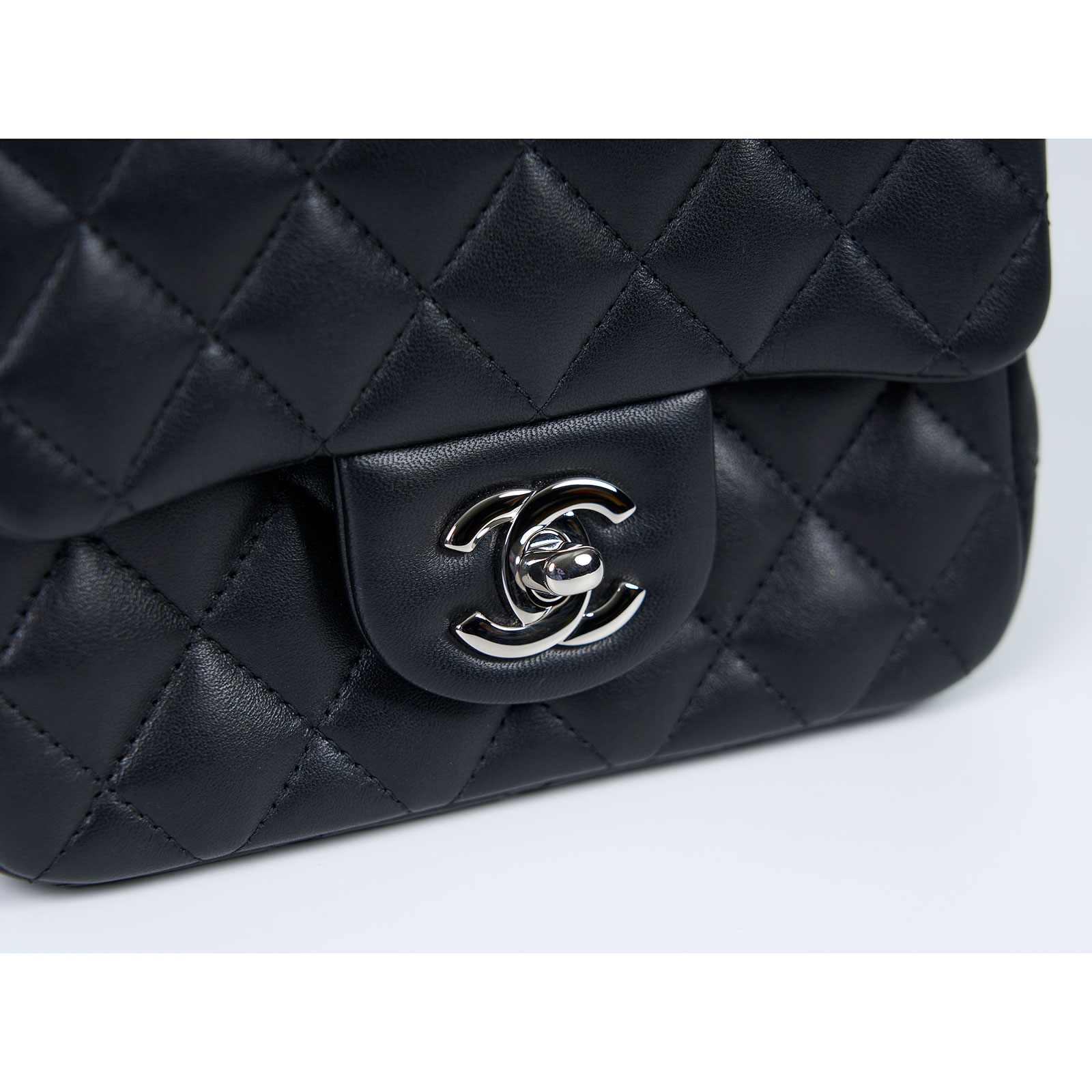 香奈兒 CHANEL CF 方形 迷你 口蓋包 A35200 晶片款 黑銀羊方胖 防塵袋/原廠盒子/購買證明影本