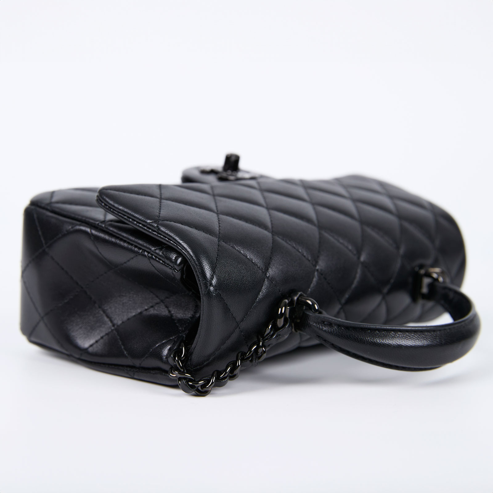 香奈兒 CHANEL Coco 20  Handle 肩背 斜背 迷你 口蓋包 AS2431 晶片款 SO BLACK HANDLE COCO20 防塵袋/原廠盒子/保證卡