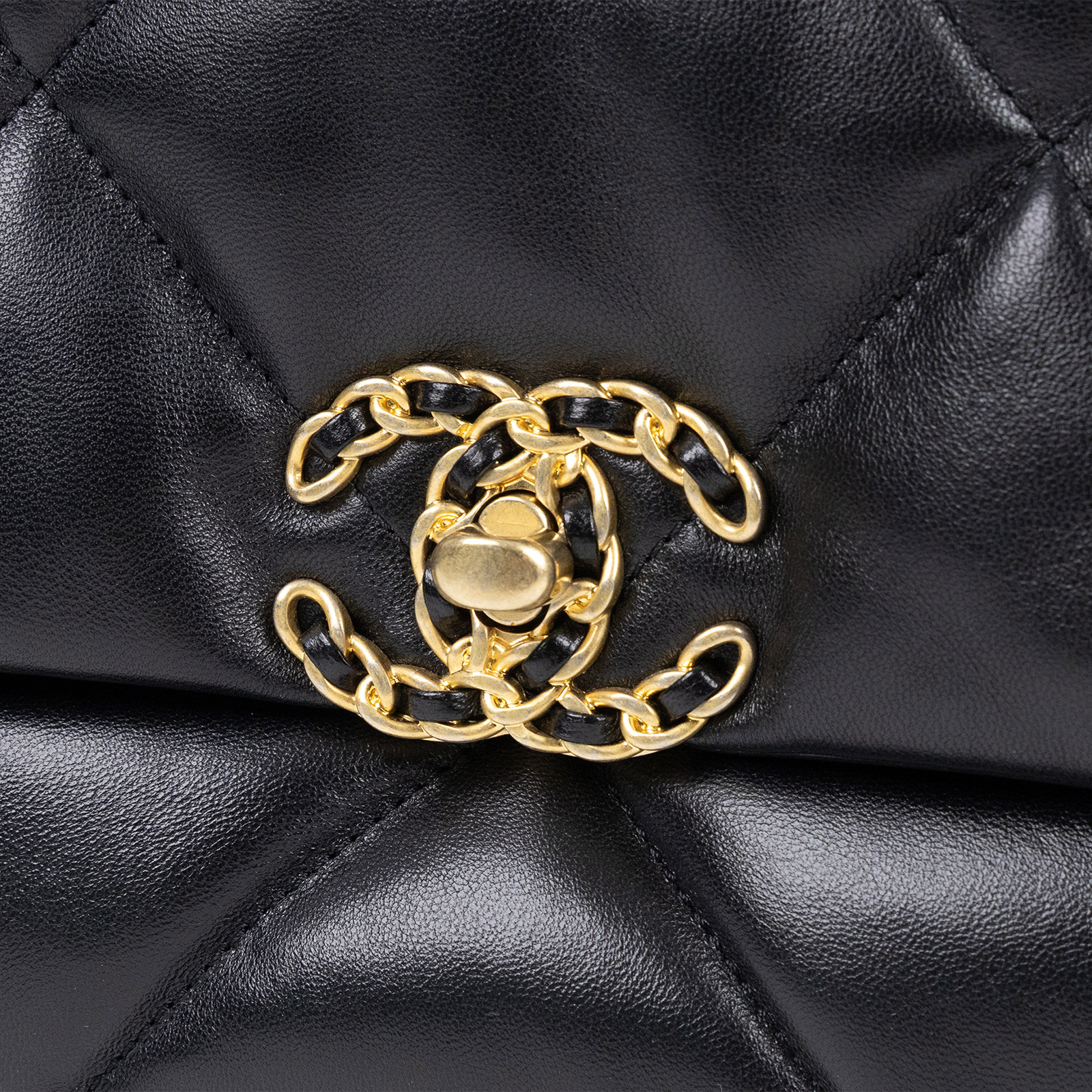 香奈兒 CHANEL 19 口蓋包 菱格紋 金銀鍊帶 手提 肩背包 AS1160 晶片款 黑19 小號 防塵袋/原廠盒子