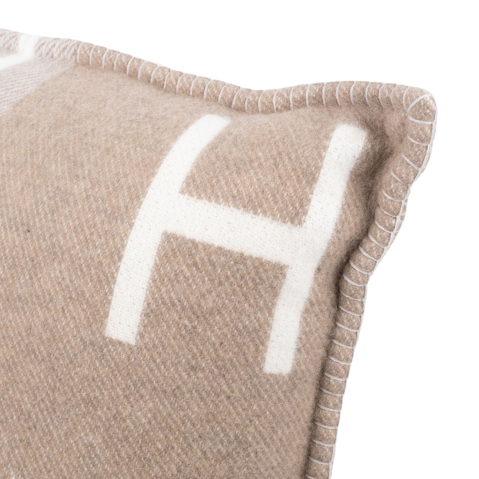 愛馬仕 Hermes Avalon 抱枕  卡其大抱枕 無附屬品