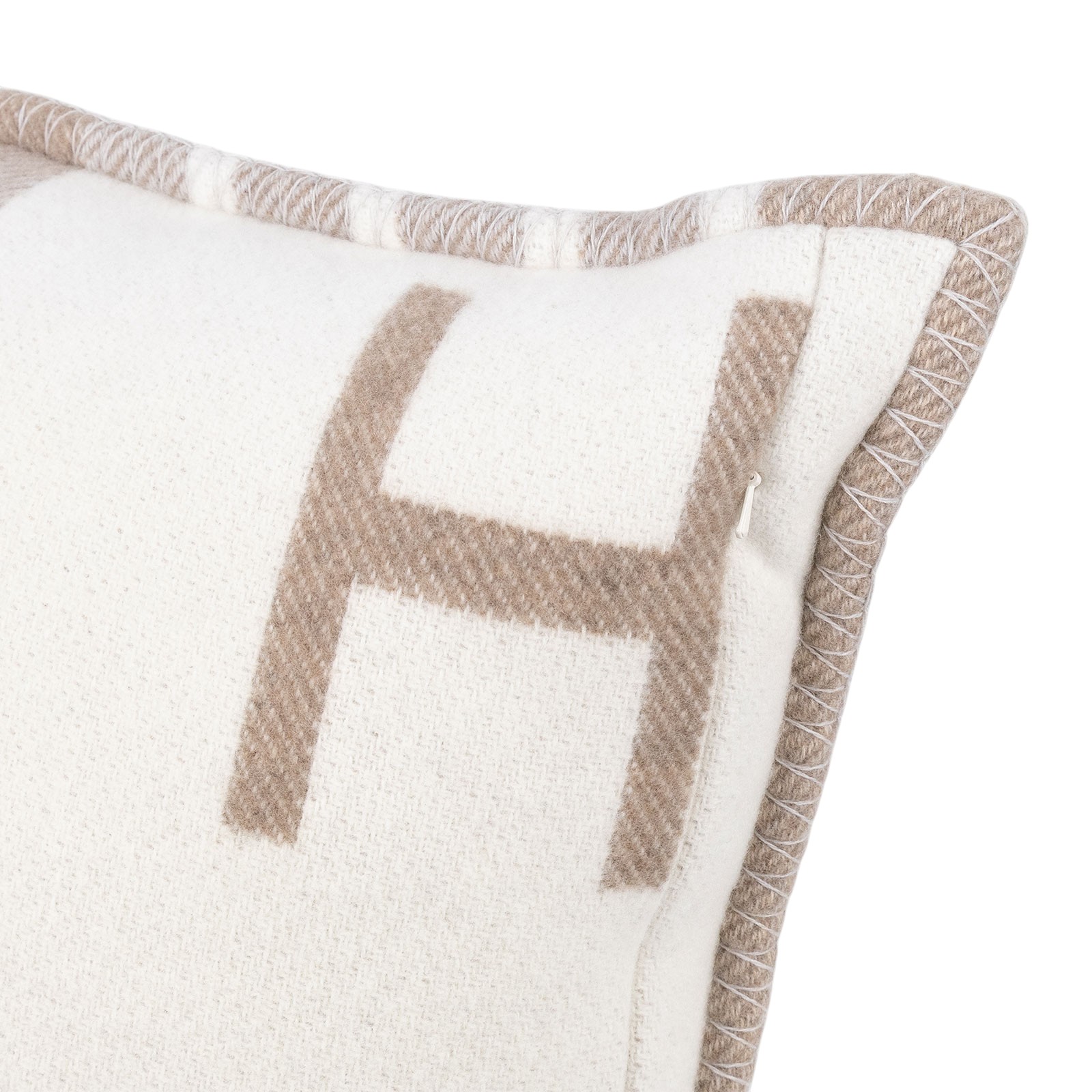 愛馬仕 Hermes Avalon 抱枕  卡其大抱枕 無附屬品