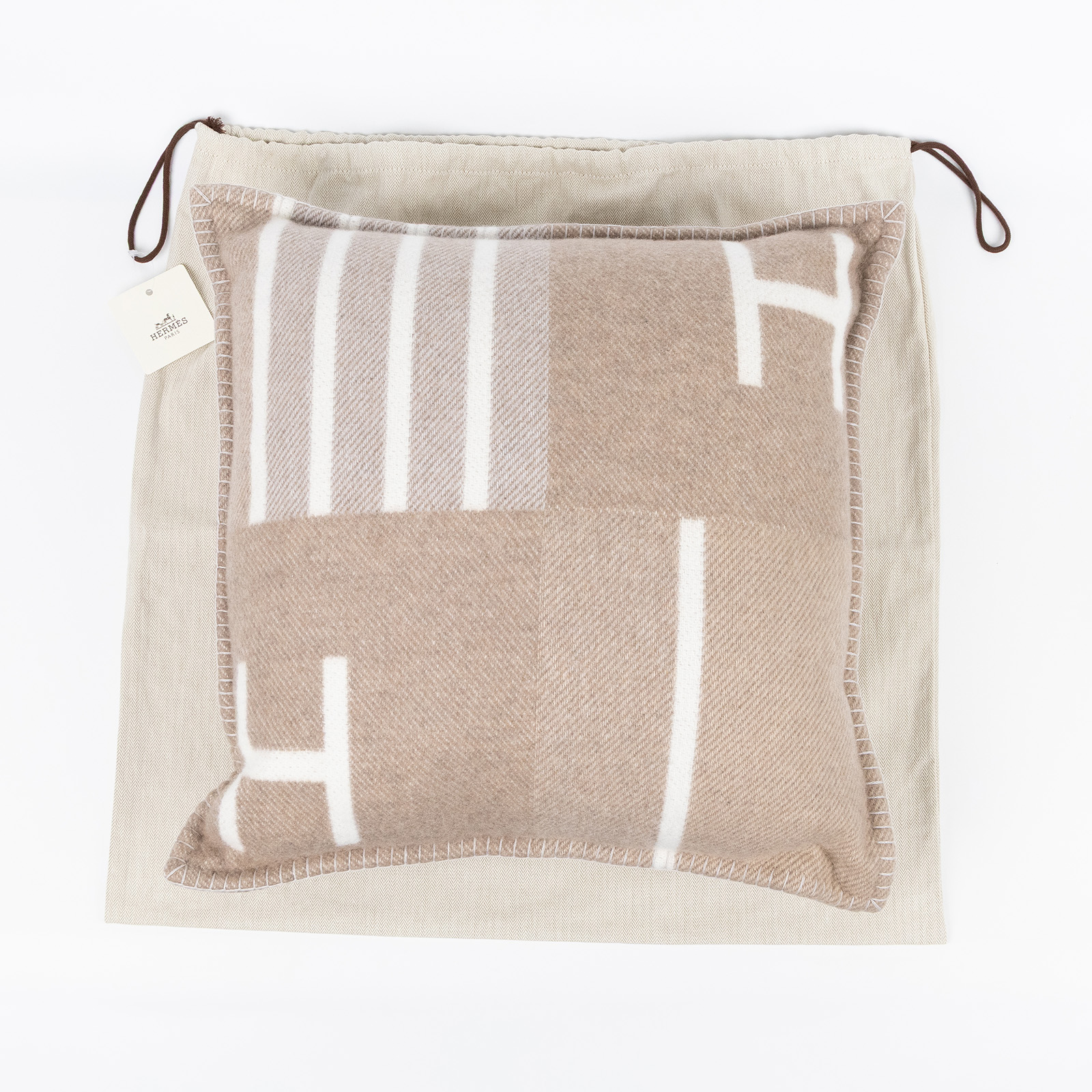 愛馬仕 Hermes Avalon 抱枕  卡其大抱枕 無附屬品