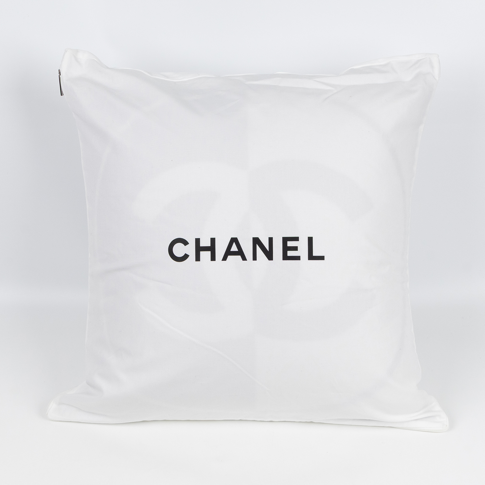 香奈兒 CHANEL CC LOGO 抱枕 靠墊 AAB736 B23197 酒紅/白抱枕 2 防塵袋