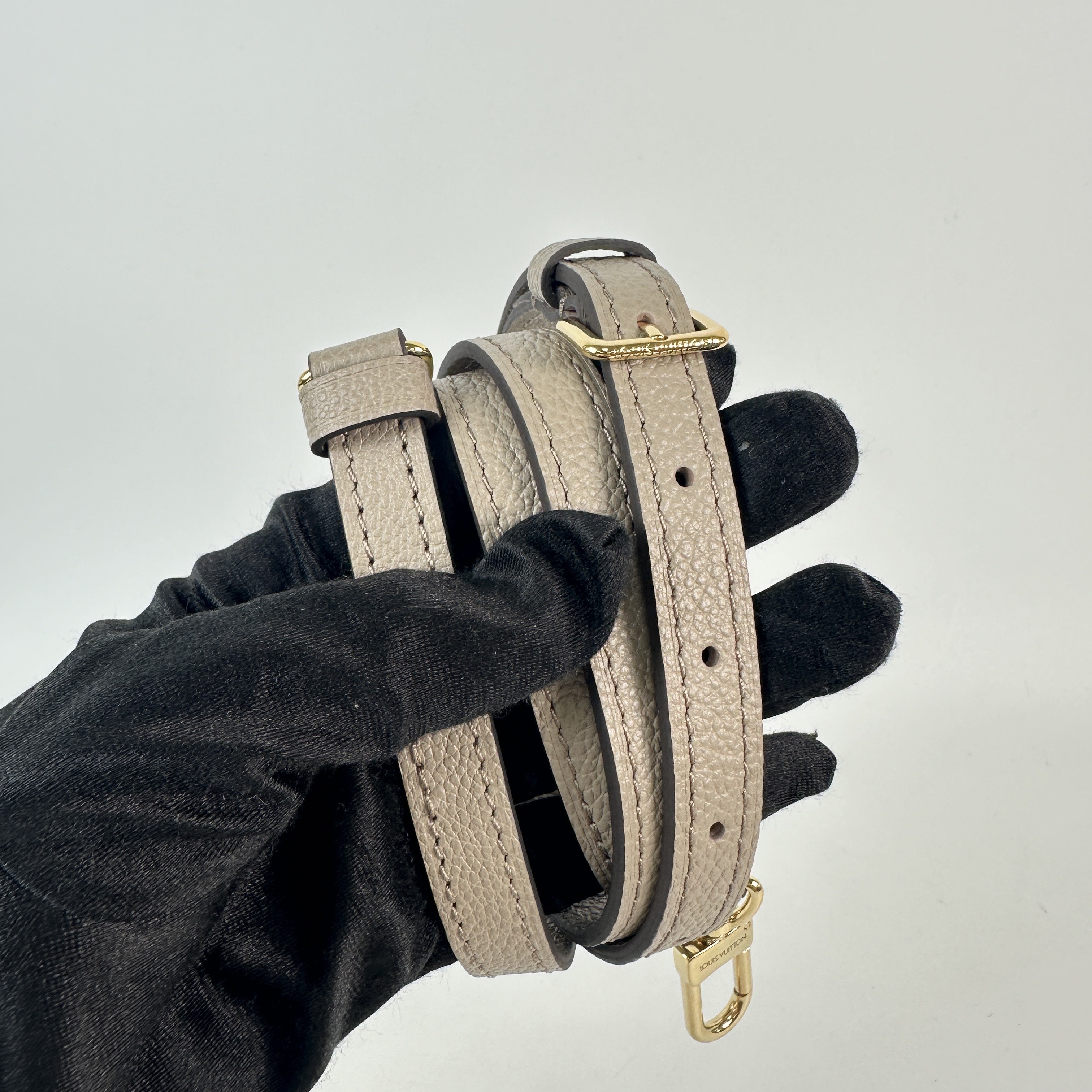 路易威登 LOUIS VUITTON Nano Speedy 手提 斜背 肩背包 灰色 奶油色 M82890 晶片款  原廠盒子/防塵袋/購買證明