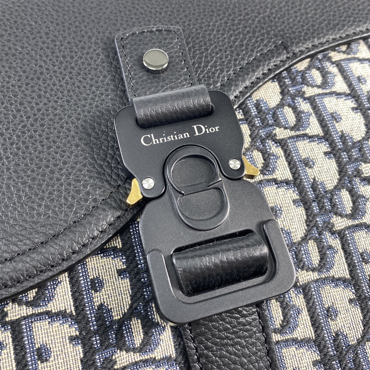 迪奧 CHRISTIAN DIOR Saddle Messenger 翻蓋 郵差包 1ADME162YKS  原廠盒子/防塵袋/保證卡/購買證明影本