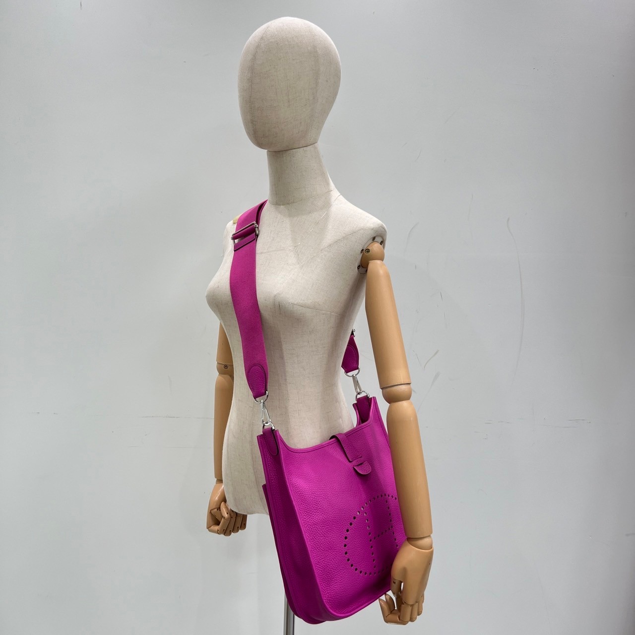 愛馬仕 Hermes Evelyne Bag 伊芙琳包 III 29 EV29 C刻 粉紫EVELYNE29 原廠盒子/防塵袋