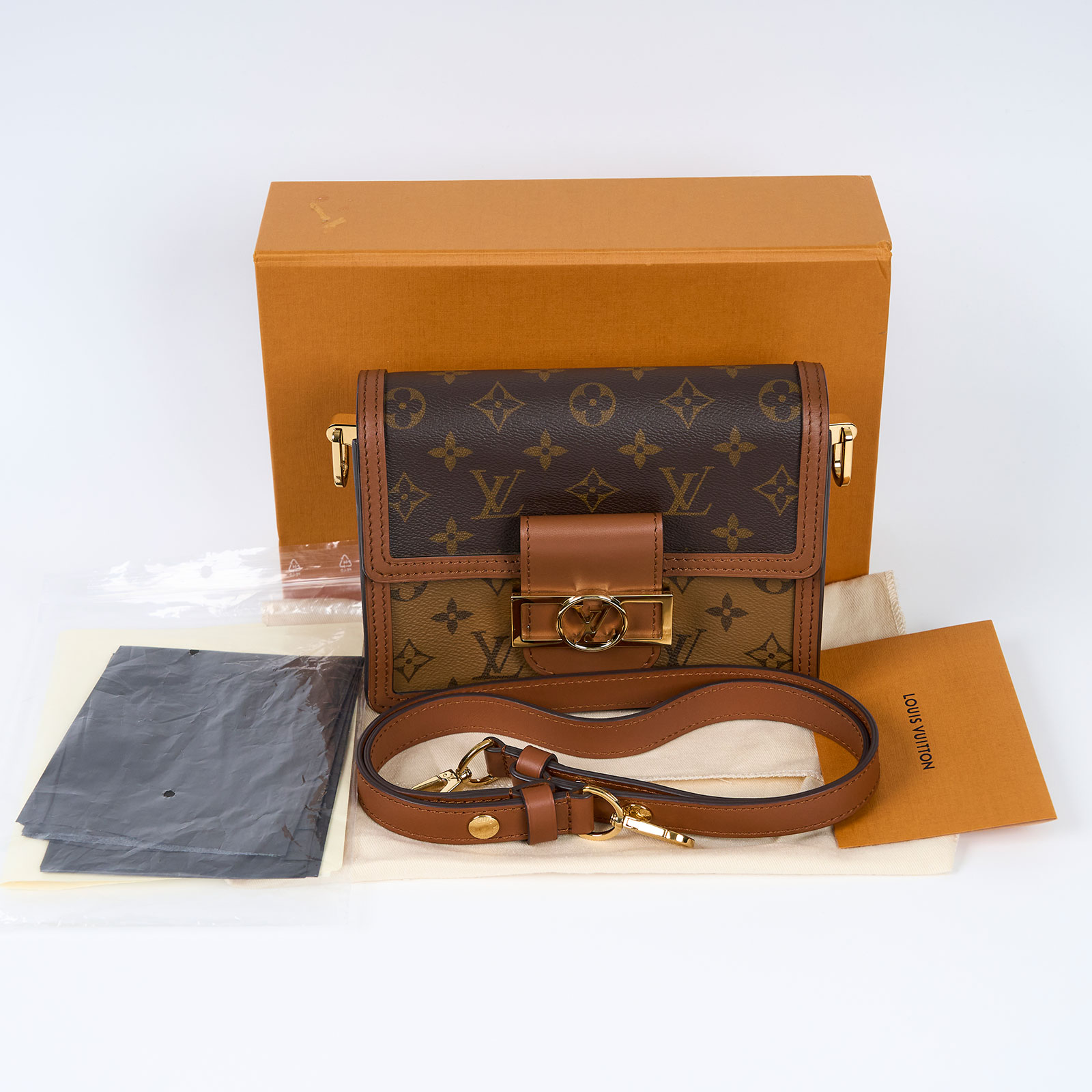 路易威登 LOUIS VUITTON Mini Dauphine Reverse皮革飾邊 迷你 達芙妮 肩背 斜背包 M44580  原廠盒子/防塵袋/背帶