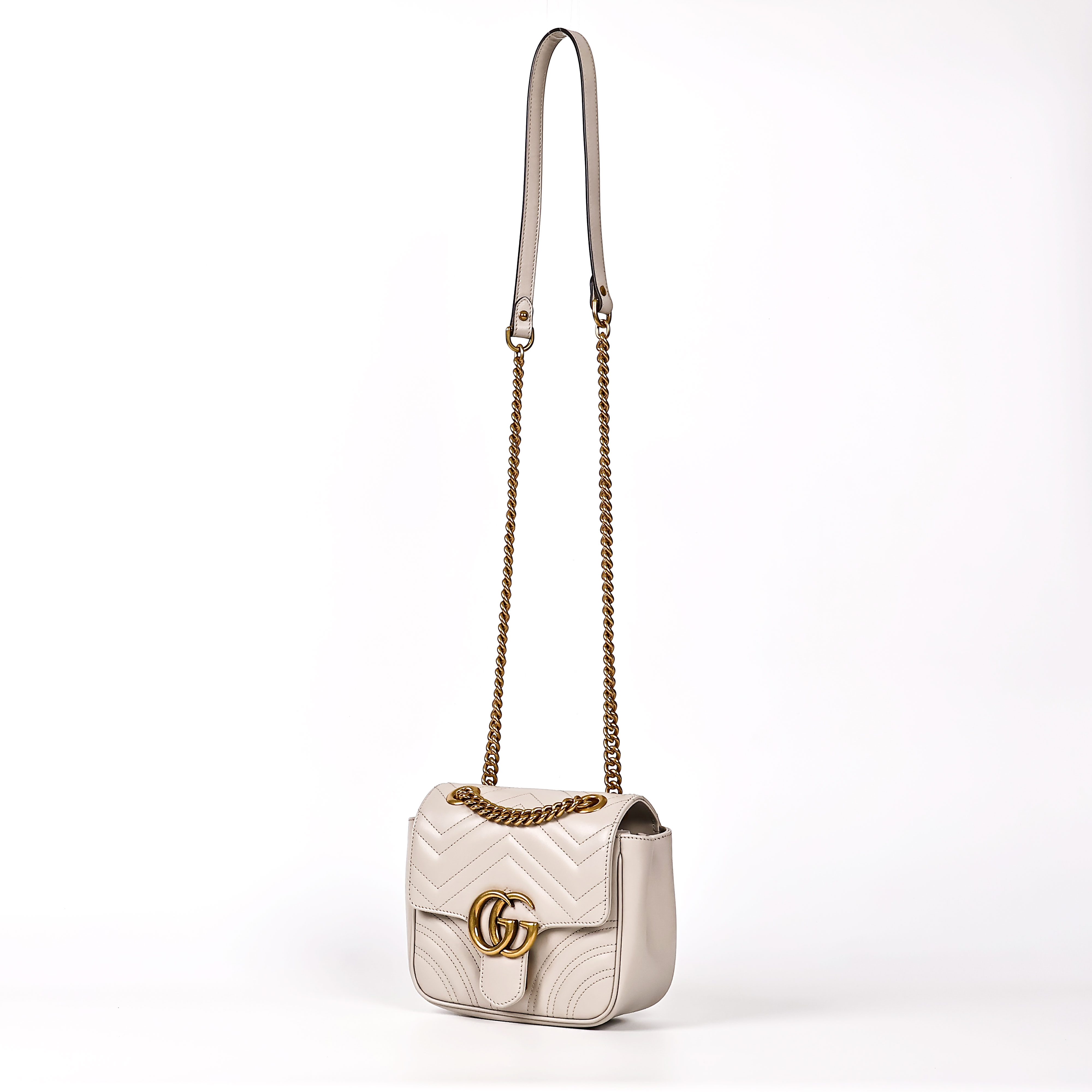 古馳 GUCCI Marmont 方胖子 肩背包 739682 米MARMONT肩背包 原廠盒子/防塵袋/購買證明影本