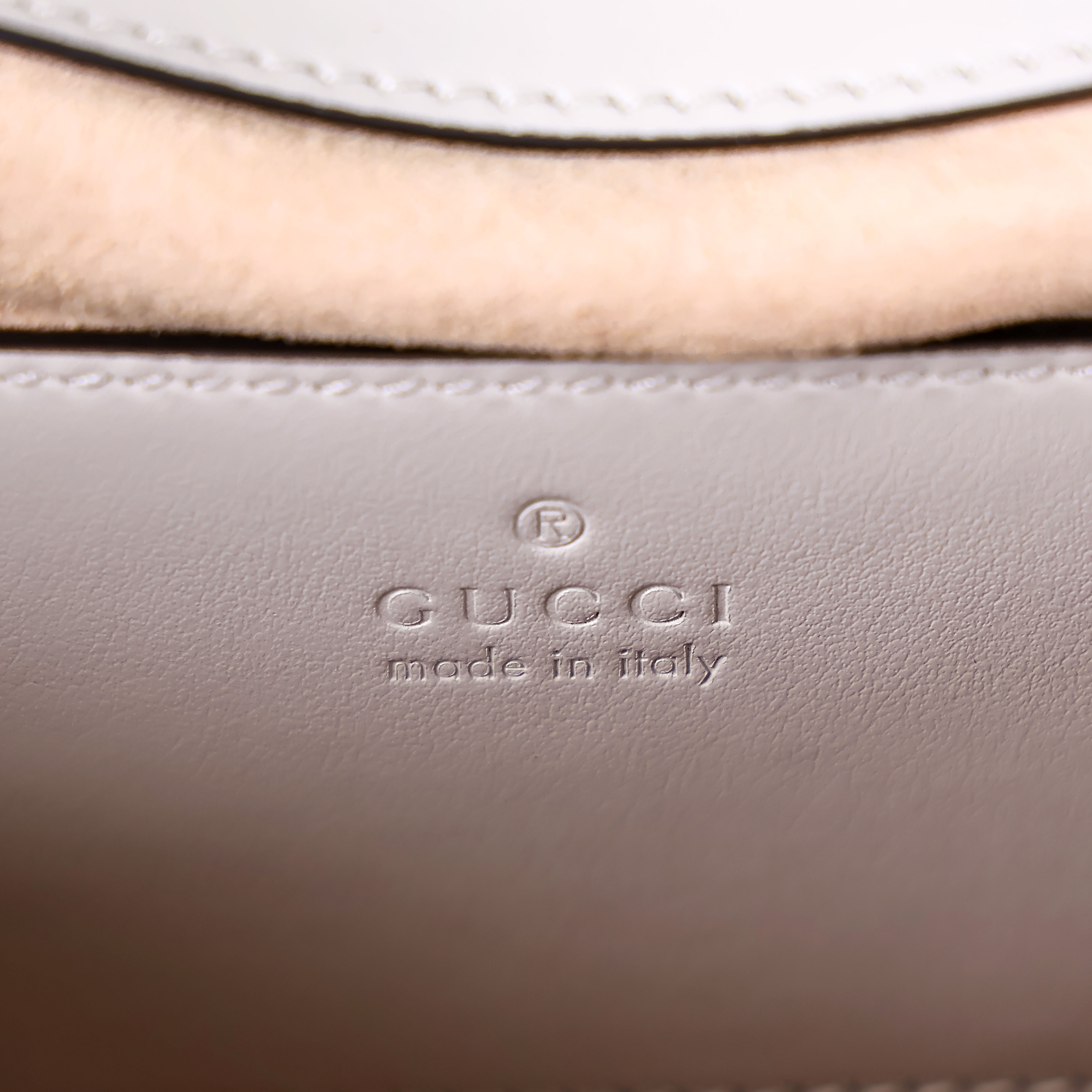 古馳 GUCCI Marmont 方胖子 肩背包 739682 米MARMONT肩背包 原廠盒子/防塵袋/購買證明影本