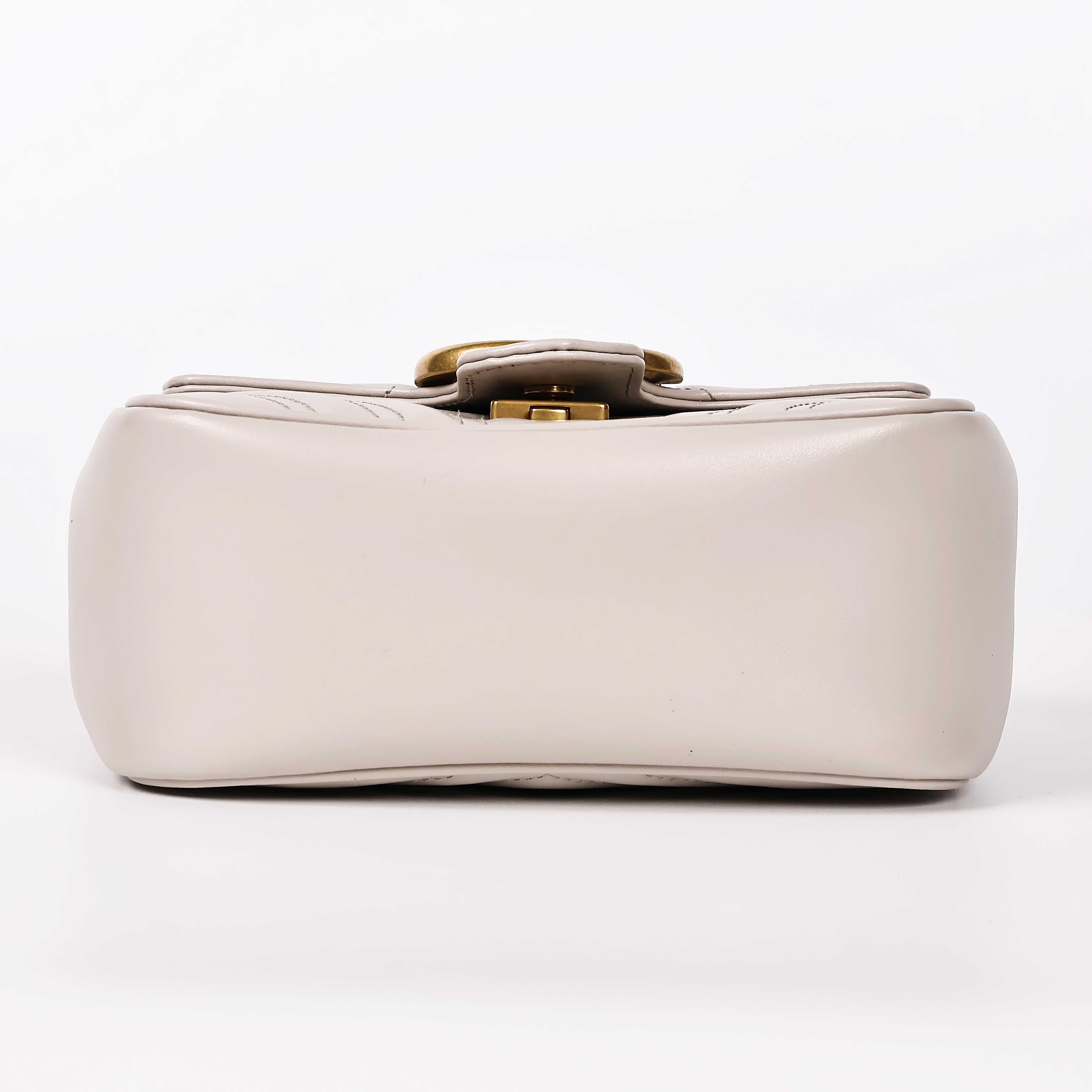 古馳 GUCCI Marmont 方胖子 肩背包 739682 米MARMONT肩背包 原廠盒子/防塵袋/購買證明影本