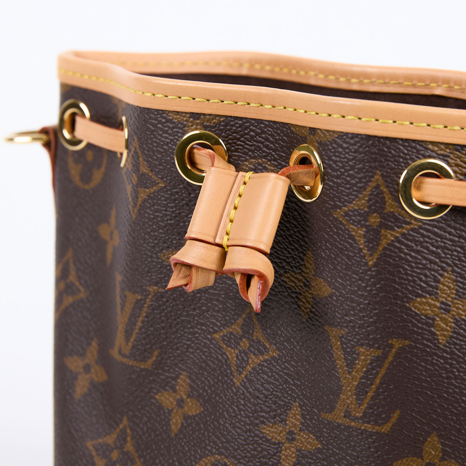 路易威登 LOUIS VUITTON Nano Noé 原花 束口水桶包 M81266 晶片款 原花NANO NOE水桶包 原廠盒子/防塵袋