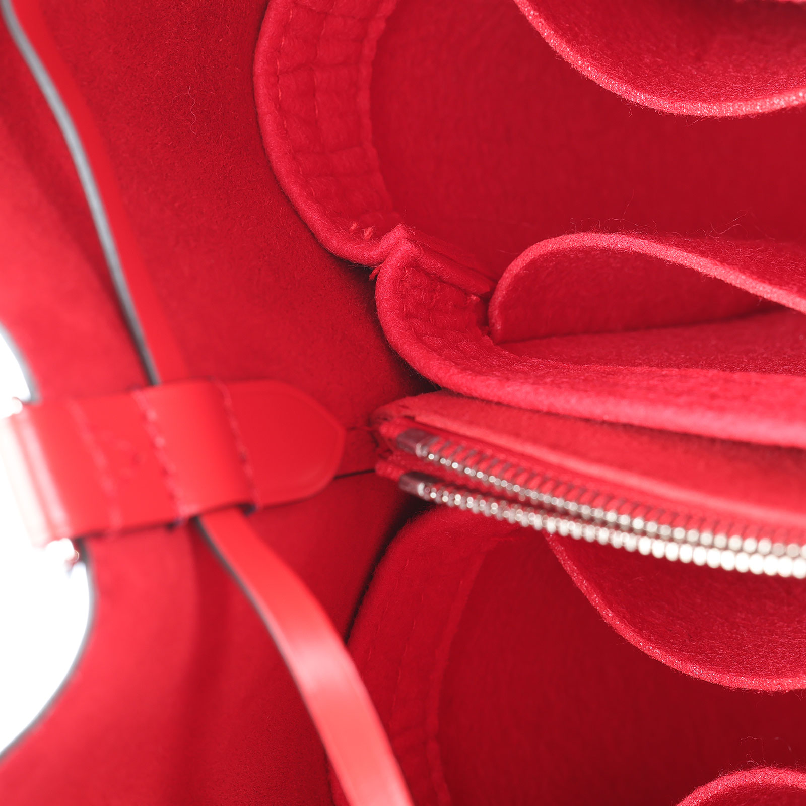 路易威登 LOUIS VUITTON NéoNoé MM 皮革 水桶包 海軍藍/紅色 M45306 深藍壓紋NEONOE MM 防塵袋