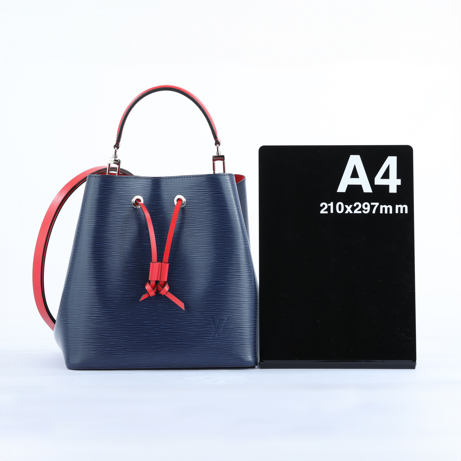 路易威登 LOUIS VUITTON NéoNoé MM 皮革 水桶包 海軍藍/紅色 M45306 深藍壓紋NEONOE MM 防塵袋