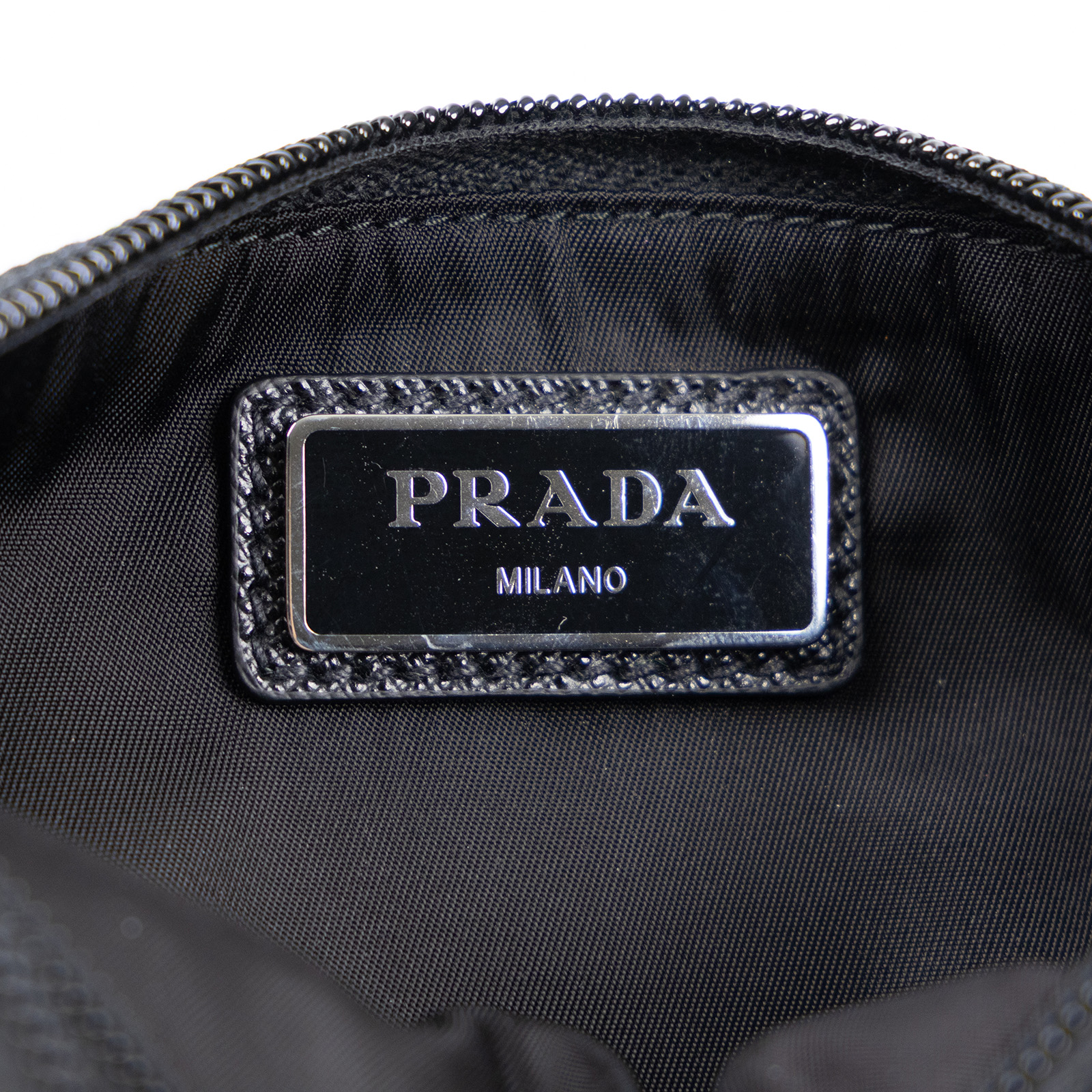 普拉達 PRADA Re-Nylon Saffiano 皮革 肩背袋 2VH128_2DMG 黑RE-NYLON LOGO肩背包 原廠盒子/防塵袋/保證卡