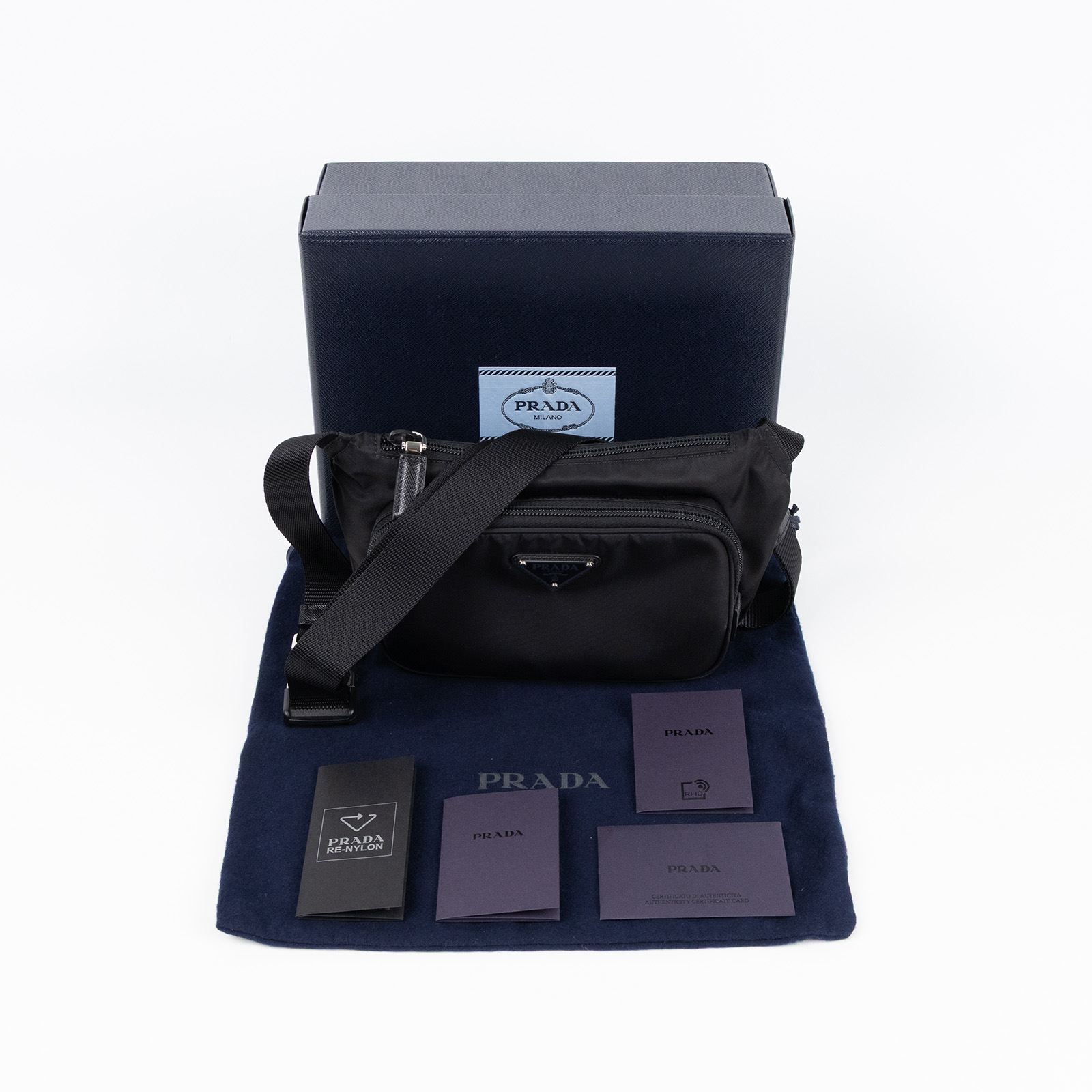 普拉達 PRADA Re-Nylon Saffiano 皮革 肩背袋 2VH128_2DMG 黑RE-NYLON LOGO肩背包 原廠盒子/防塵袋/保證卡