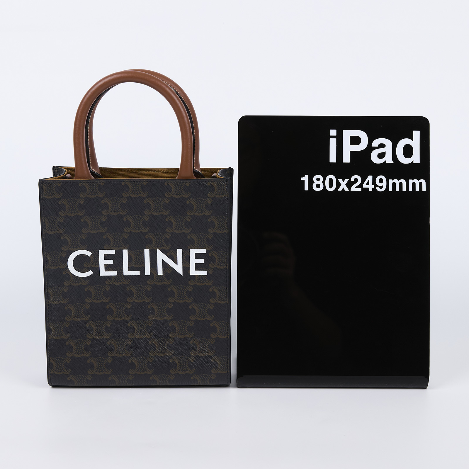 思琳 CELINE Triomphe帆布 迷你 直式 Cabas 肩背 手提包 194372BZK 凱旋門直立CABAS MINI 防塵袋/購買證明