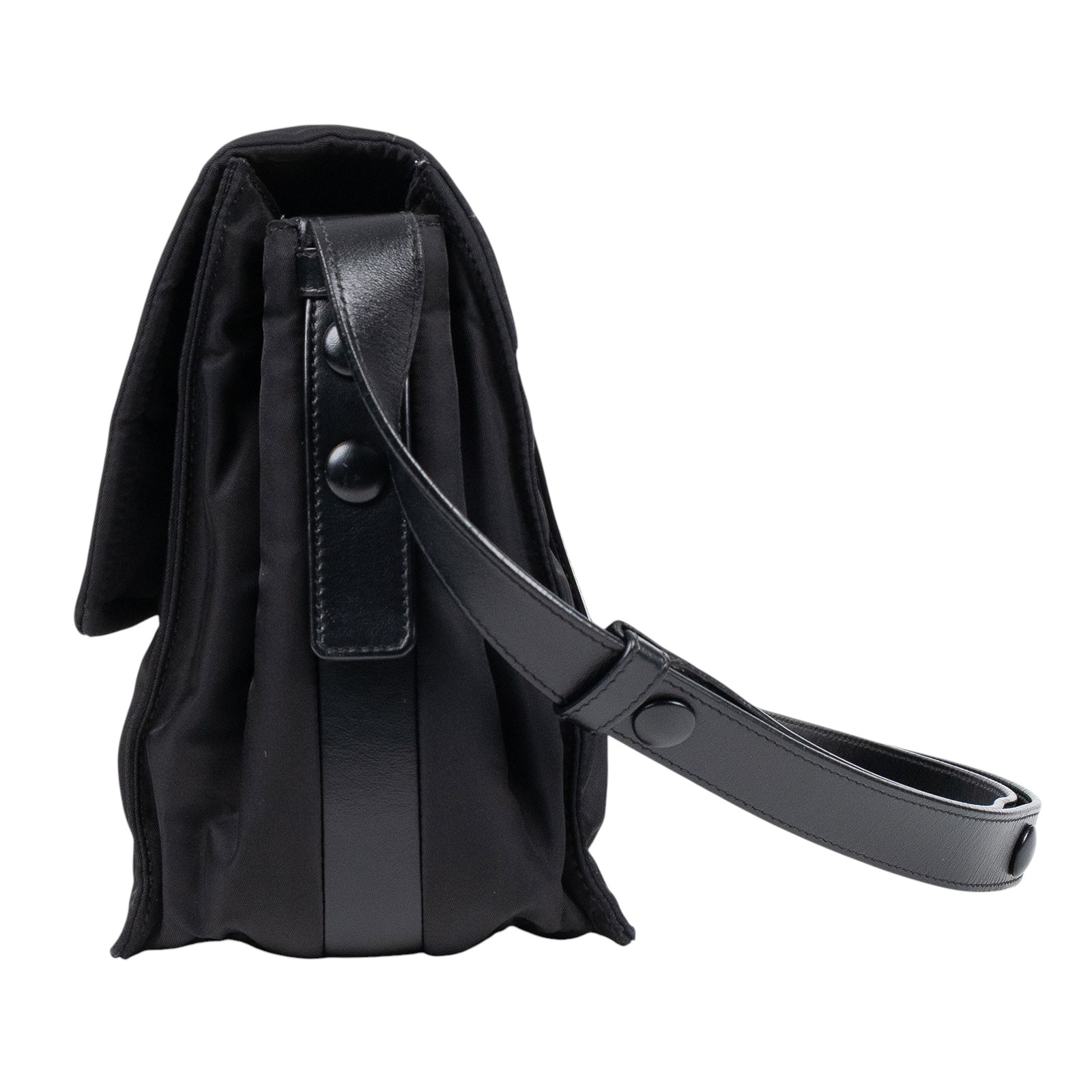 普拉達 PRADA Re-Nylon 夾棉 肩背袋 中型  1BD255_RDLN 黑尼龍郵差包 無附屬品