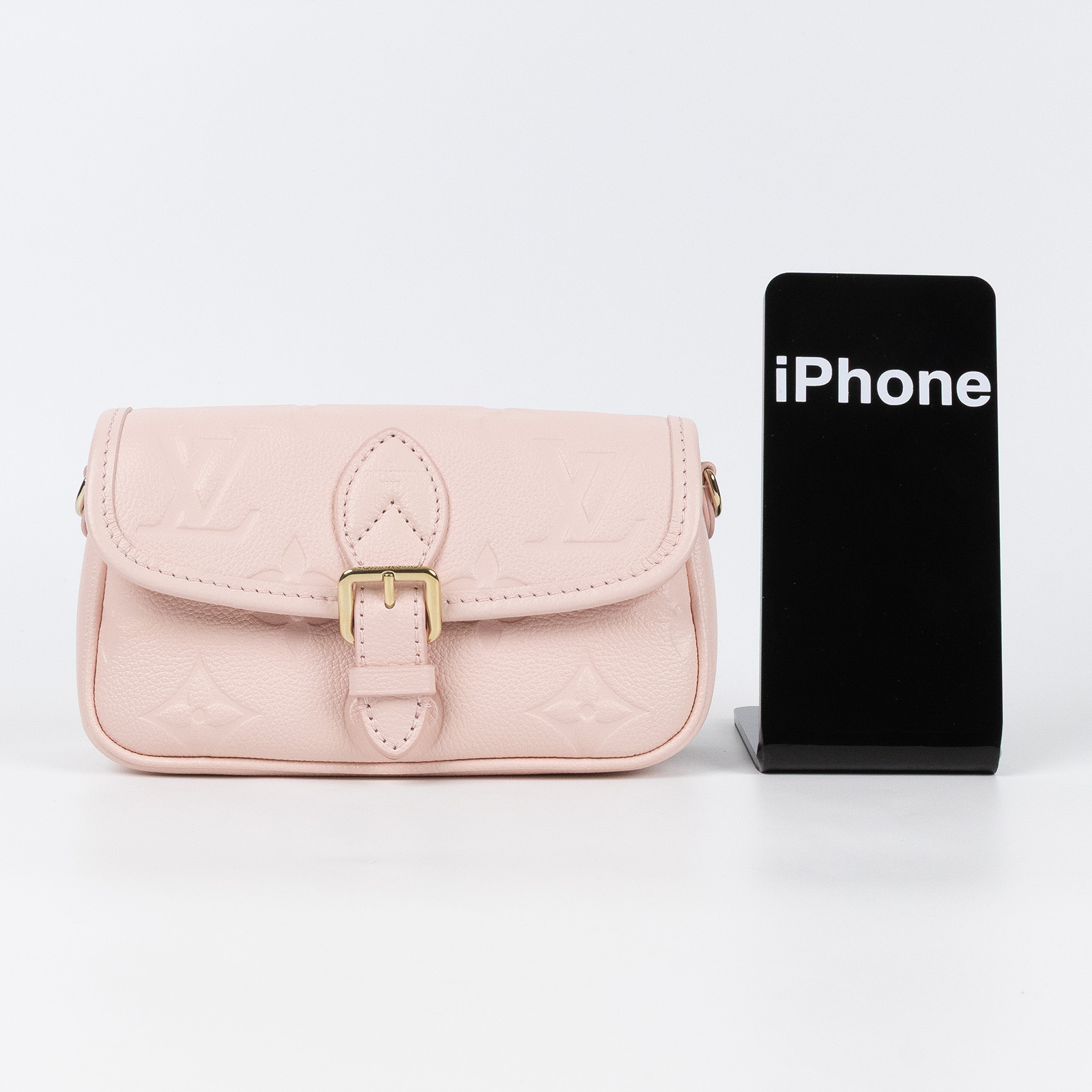 路易威登 LOUIS VUITTON Nano Diane 腋下包法棍 單肩背包 粉紅色 M83566 晶片款 粉NANO DIANE 原廠盒子/防塵袋