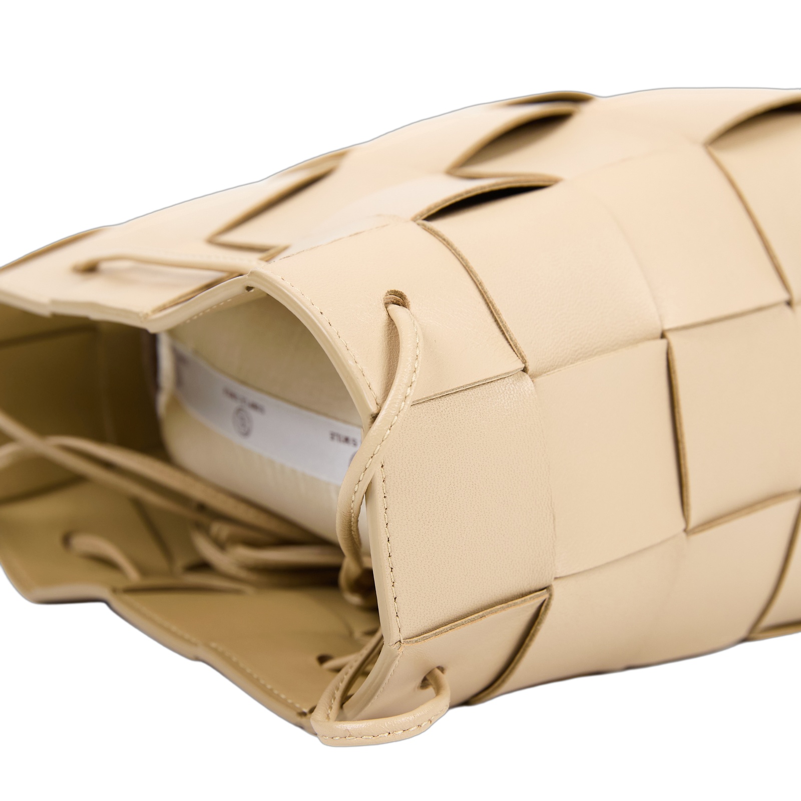 寶緹嘉 BOTTEGA VENETA Cassette 編織 迷你 水桶包 斜背包 680218VCQC4 奶茶CASSETTE水桶包 防塵袋