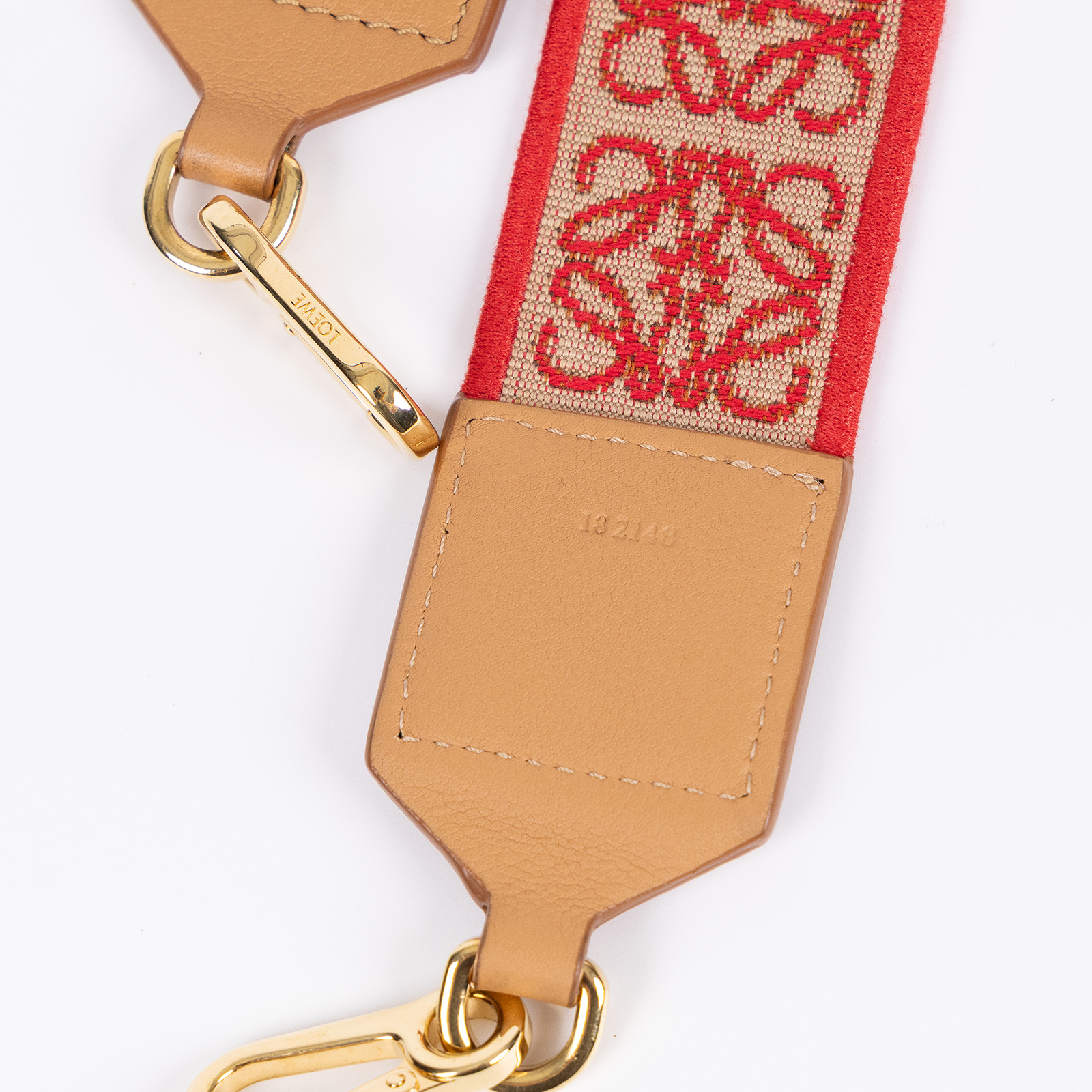 羅意威 LOEWE 緹花織 小牛皮 Anagram 肩帶 C073T87X01 紅刺繡帆布背帶 防塵袋/原廠盒子