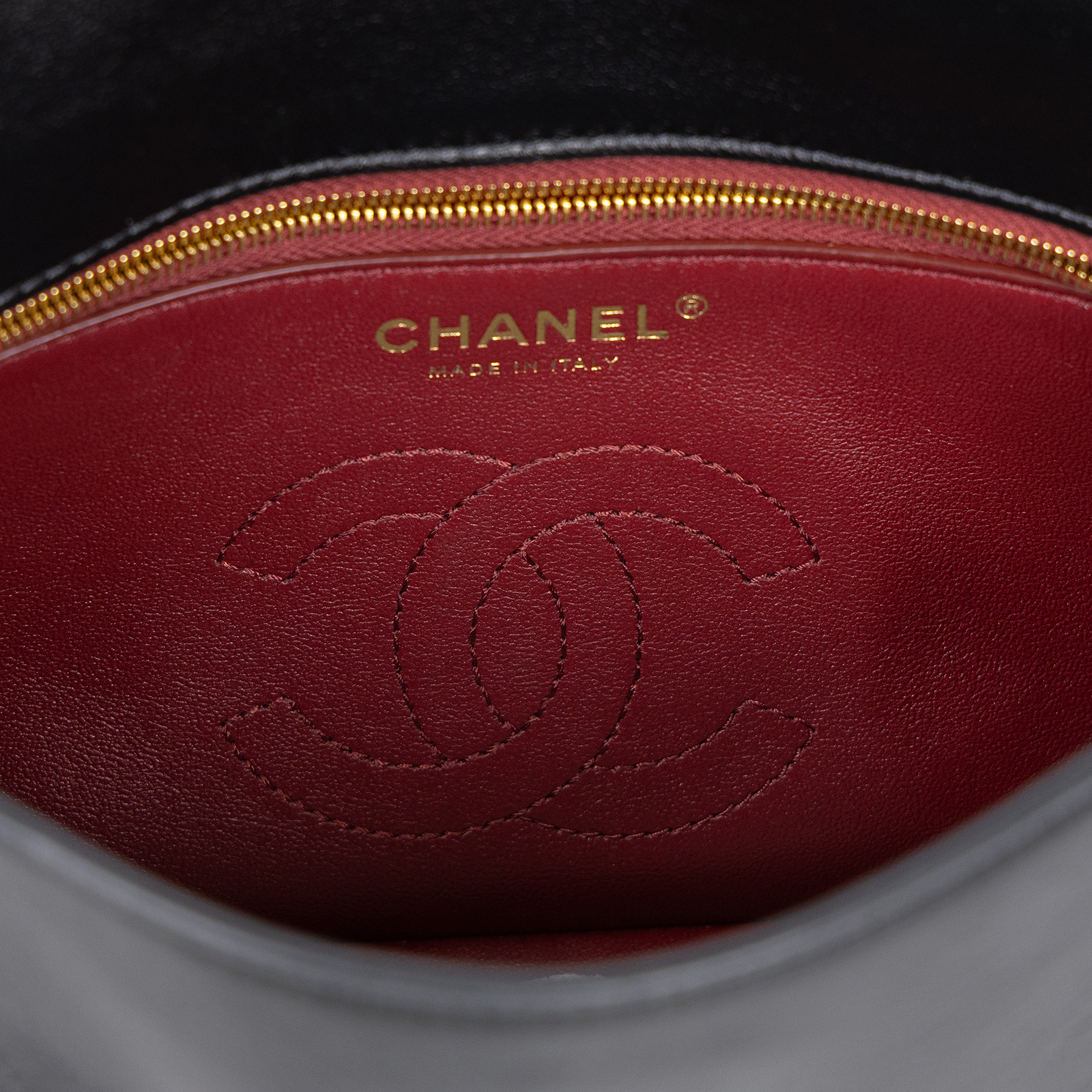 香奈兒 CHANEL 郵差包 AS6222 B24367 晶片款 黑郵差包 原廠盒子/防塵袋/購買證明影本