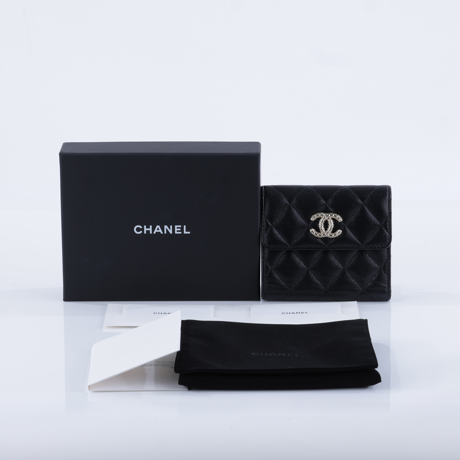 香奈兒 CHANEL CC Logo 錢包 彩色內裡 三折短夾 AP4086 晶片款 黑荔枝三折短夾 原廠盒子/防塵袋