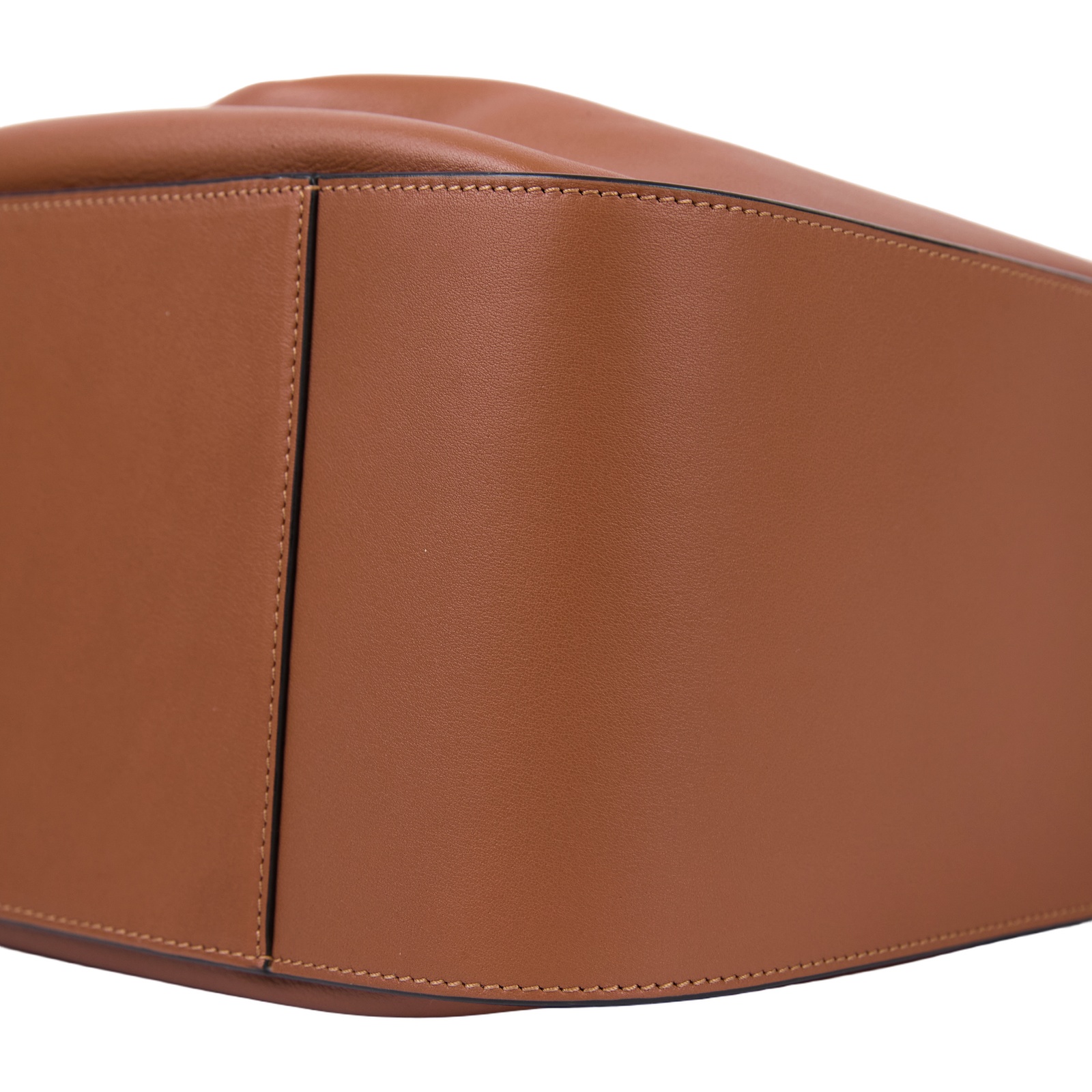 羅意威 LOEWE Hammock 手提包 小型 經典小牛皮  387.30.S35 棕 無附屬品