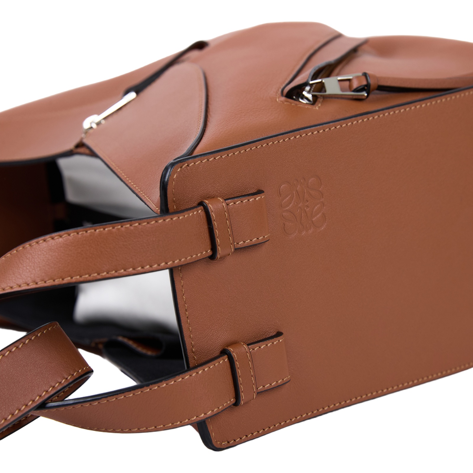 羅意威 LOEWE Hammock 手提包 小型 經典小牛皮  387.30.S35 棕 無附屬品
