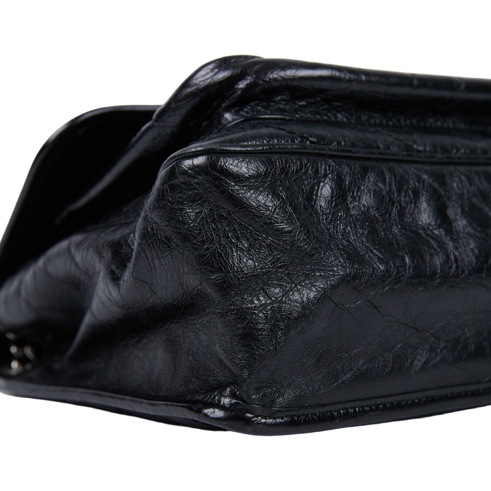 聖羅蘭 YSL SAINT LAURENT NIKI  復古皮革 山型紋 翻蓋 肩背包 中型 4988940EN04 黑NIKI MEDIUM 無附屬品