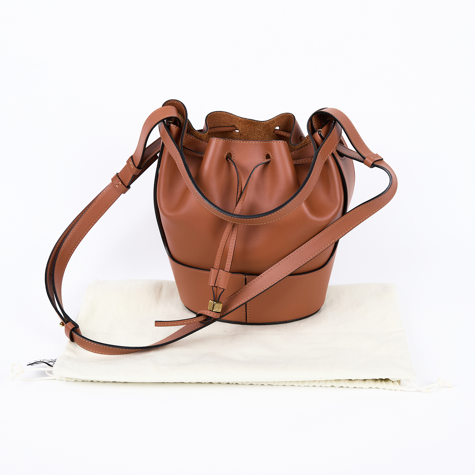 羅意威 LOEWE Balloon Small 手提包 肩背包 水桶包 A710C31X61 焦糖BALLOON 小號 防塵袋