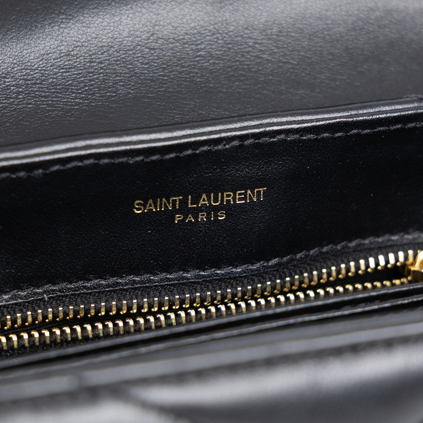 聖羅蘭 YSL SAINT LAURENT Loulou 絎縫 皮革 TOY 手袋 金色五金 467072DV707 黑金LOULOU TOY 背帶