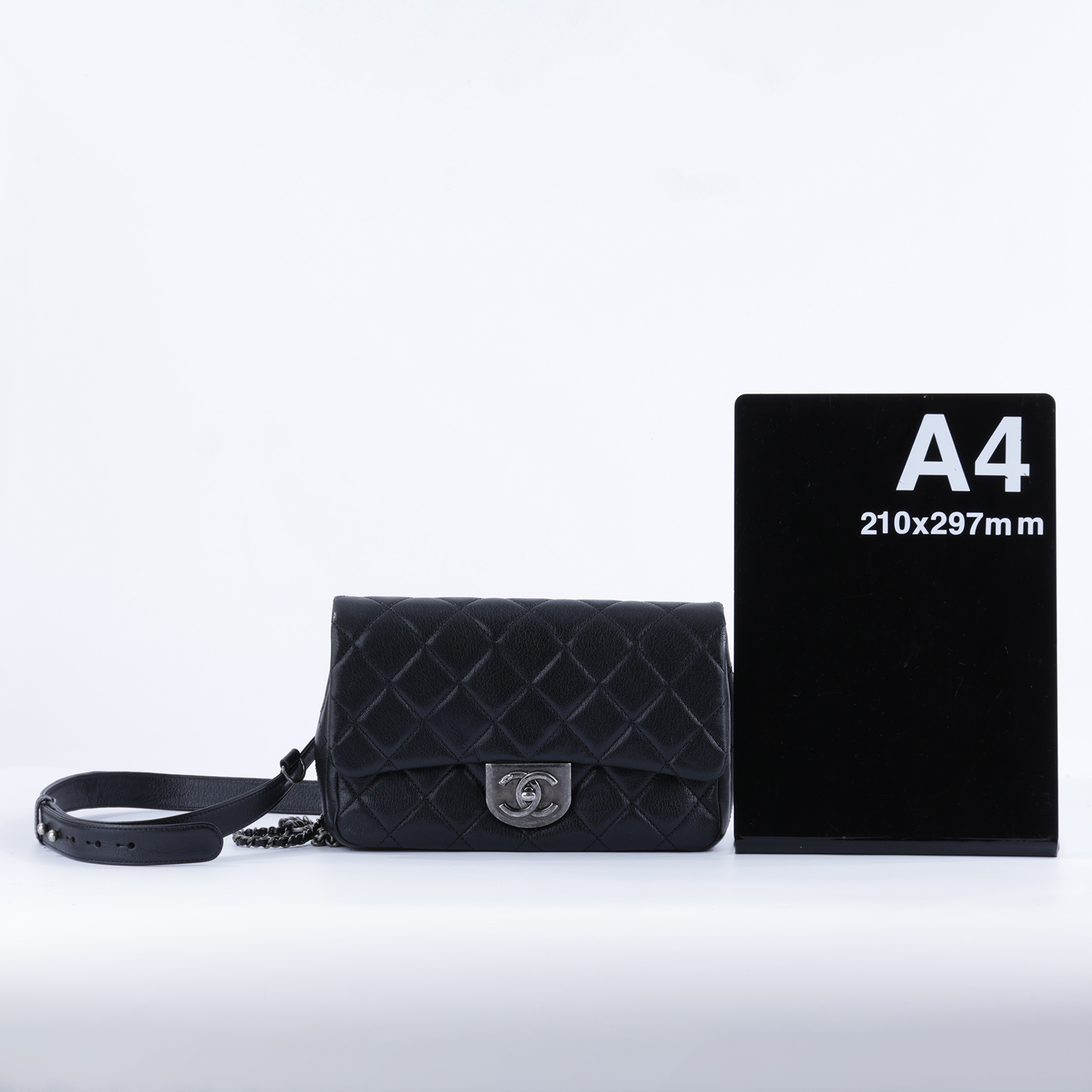 香奈兒 CHANEL CF 口蓋包  22開 黑銀小牛口蓋鍊包 背帶