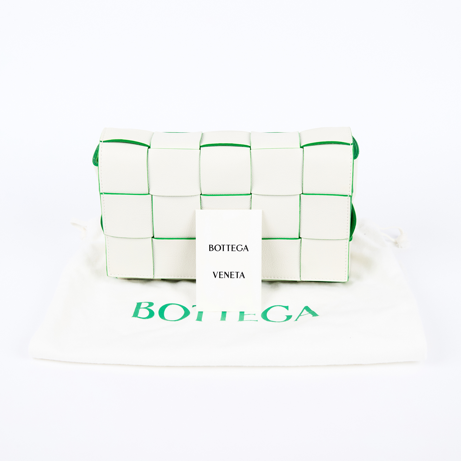 寶緹嘉 BOTTEGA VENETA Cassette 肩背包 斜背包 578004V1Q71 白拼綠CASSETTE5X3 防塵袋