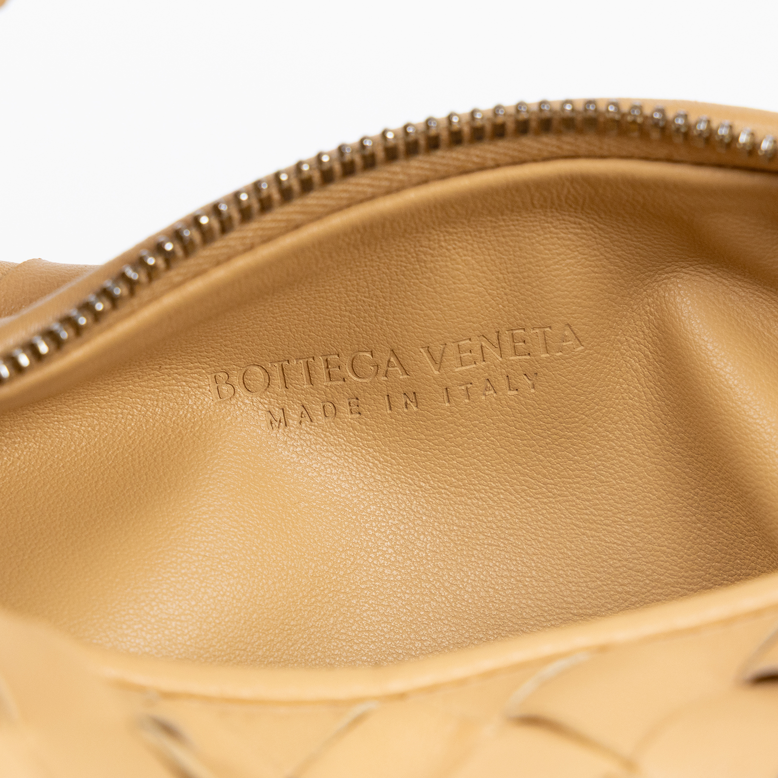 寶緹嘉 BOTTEGA VENETA Mini Jodie 手提包 651876VCPP5 奶茶MINI JODIE 防塵袋