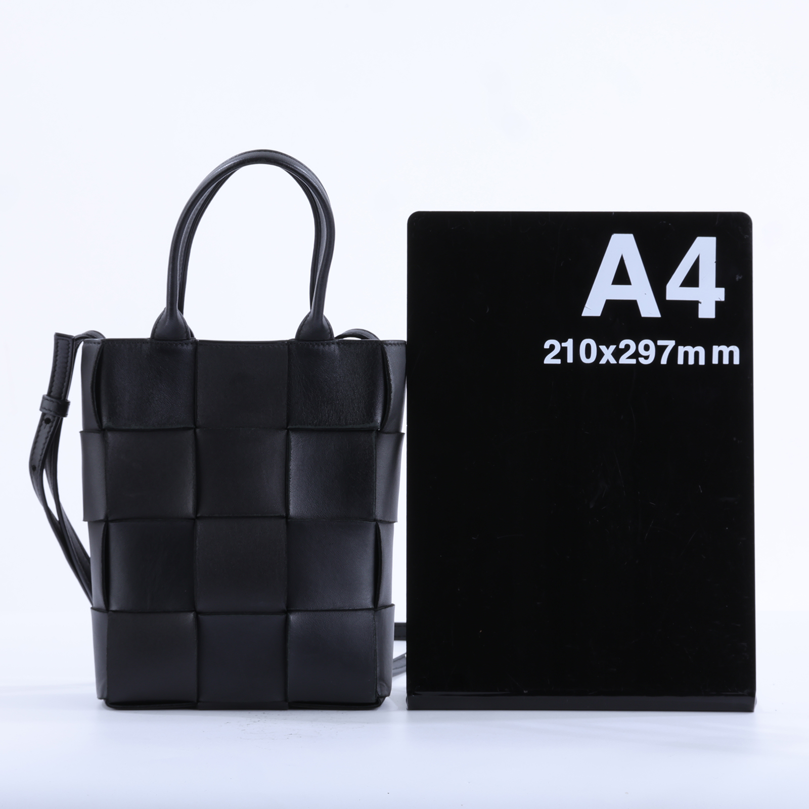 寶緹嘉 BOTTEGA VENETA Cassette 迷你 托特包 709341VMAY1 黑CASSETTE迷你托特包 防塵袋