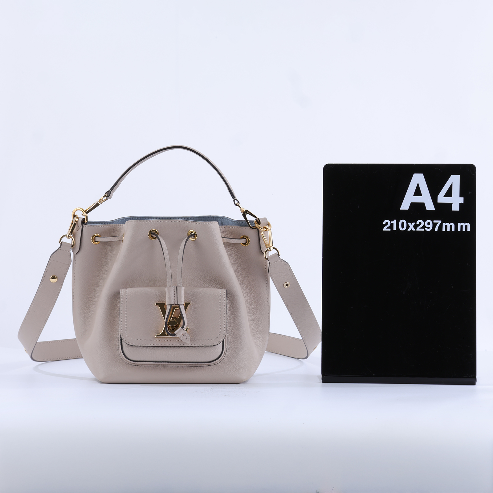 路易威登 LOUIS VUITTON Lockme 水桶包 香檳袋 M57688 晶片款 灰褐色LOCKME水桶包 防塵袋/背帶(晶片消磁)
